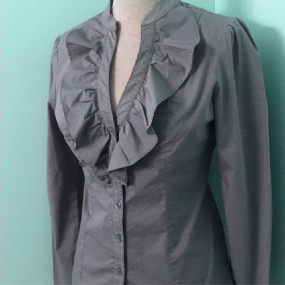 ⭐️ 2 for $15. ModCloth Susie Rose Ruffled Women's Top blouse